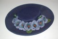 Canotier azul marino con flores