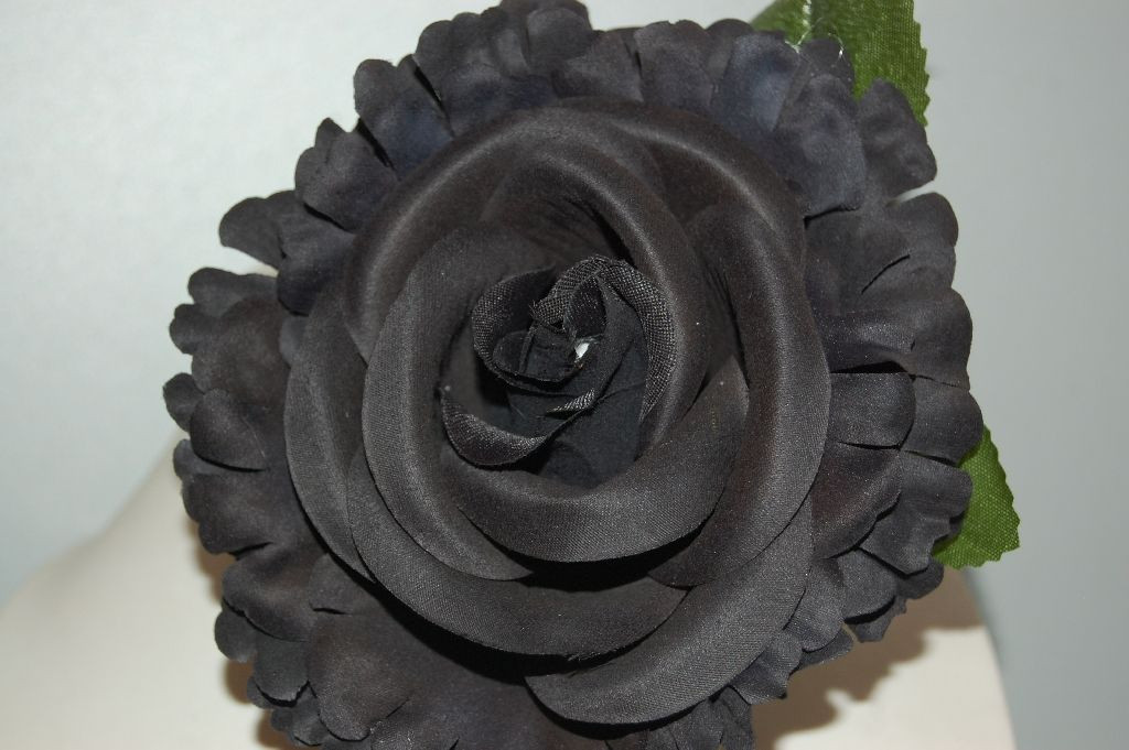 Flor recortada negra