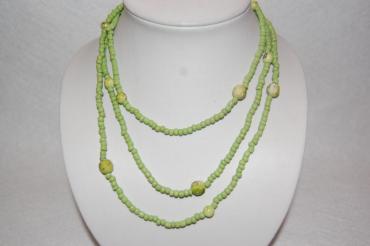 Necklace long pistachio