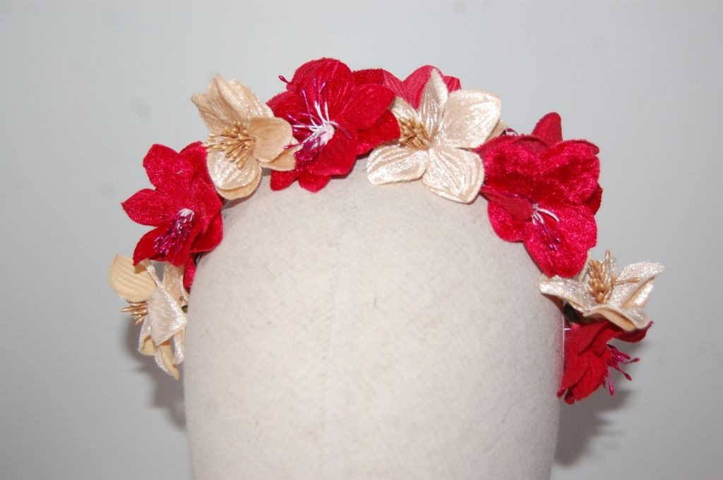 Diadema floral o plumas personalizada