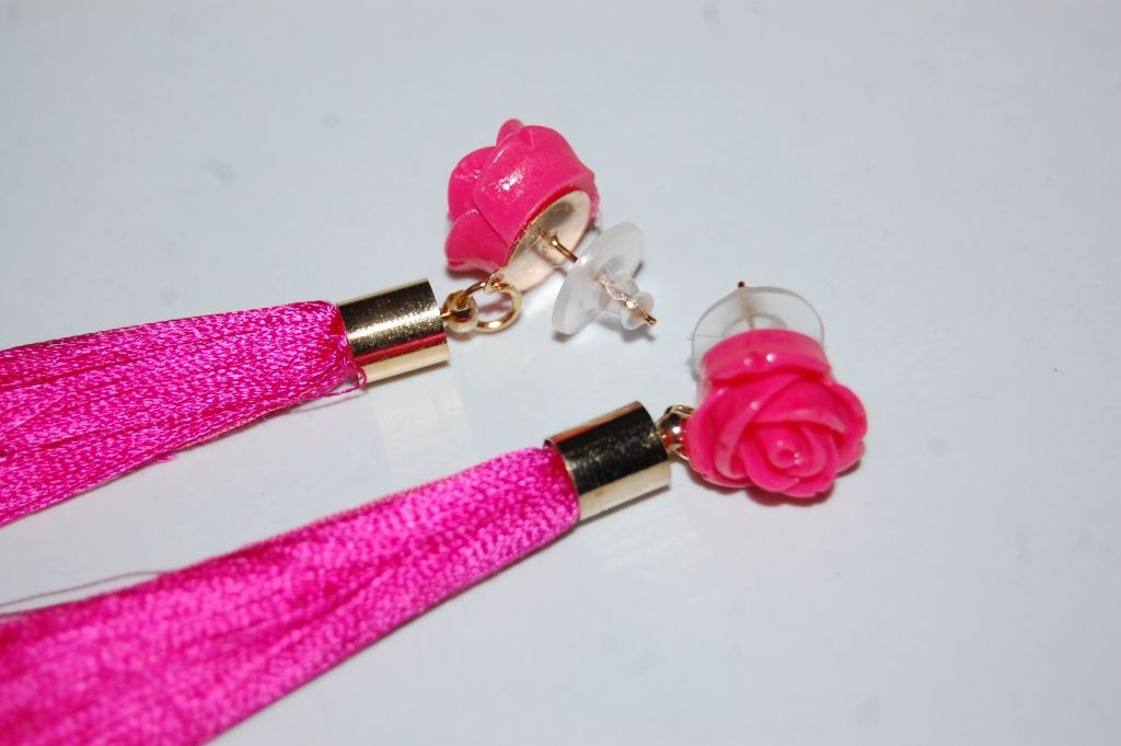 Pendientes flor y flecos fucsia