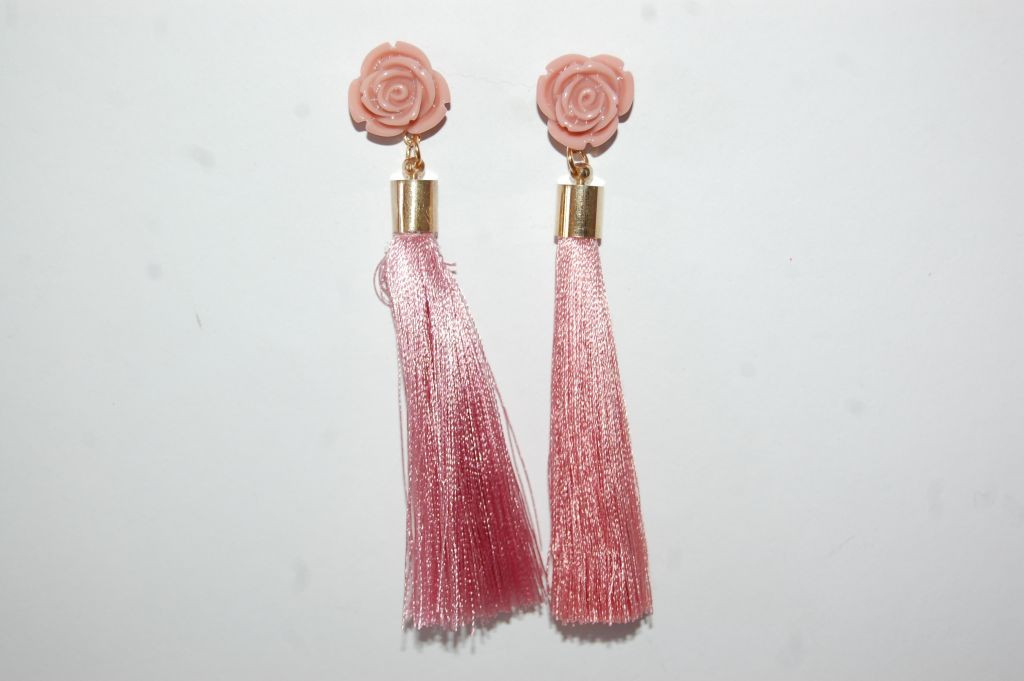 Pendientes flor y fleco rosa nude