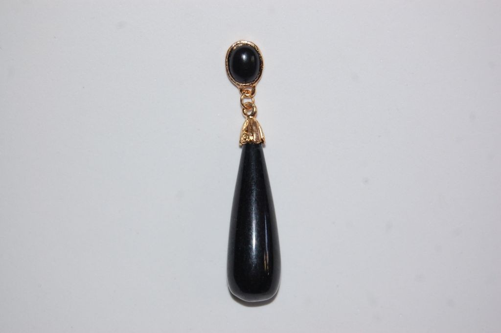 Earrings black coral and gold