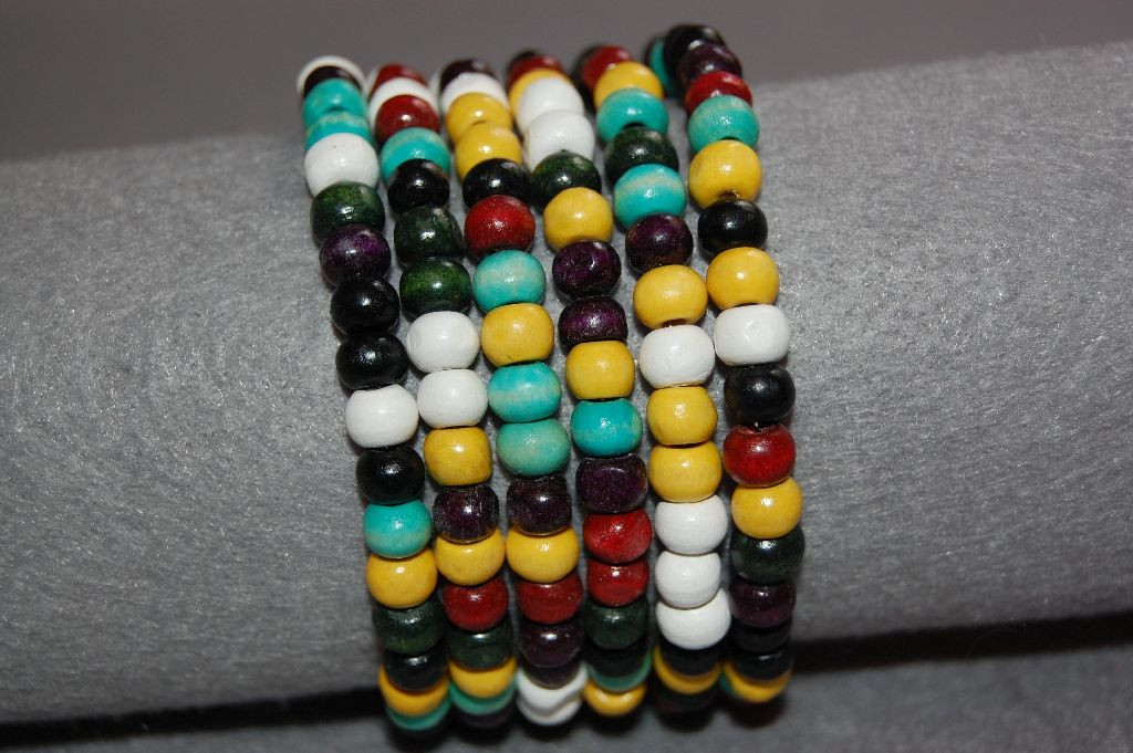 Multicolor round bracelet