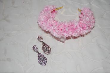 Conjunto diadema floral rosa y pendientes