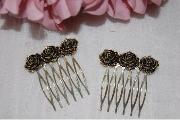 Conjunto 2 peinecillos tres rosas dorado viejo