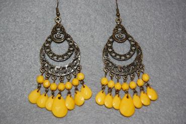 Pending sultana yellow