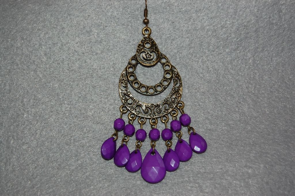 Outstanding purple sultana
