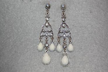 Earrings white long pyramid