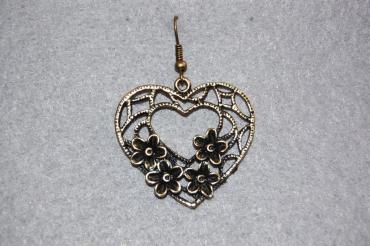 Heart gold earrings