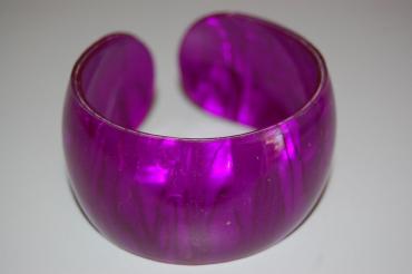 Pulsera morada carei triana