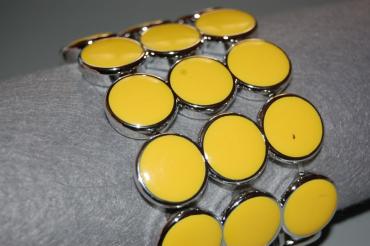 Yellow metal bracelet