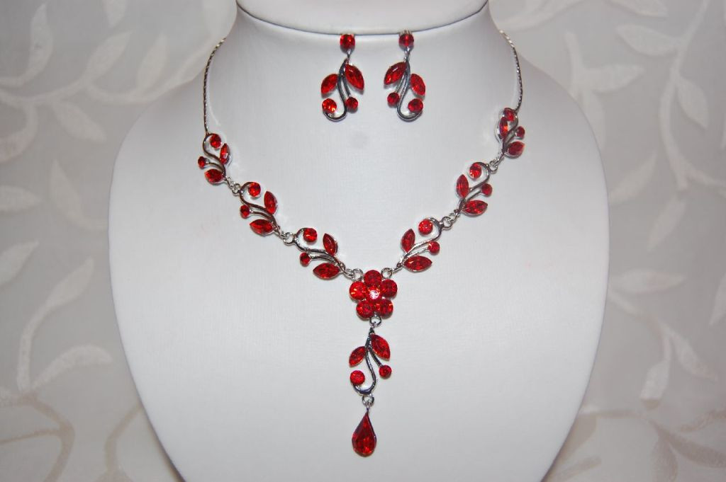 Conjunto rojo hojas