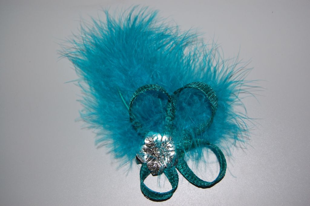 Headdress Sultana green water dark.