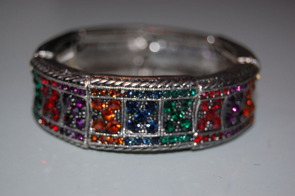 Multicolored treasure bracelet