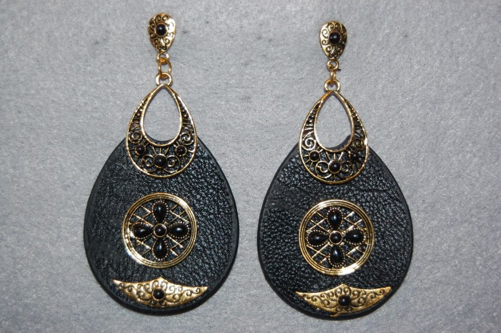 Pendientes Soledad negro