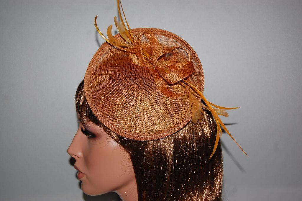 English headdress Golden - ochre