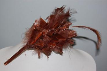 Tina Brown feathers headband