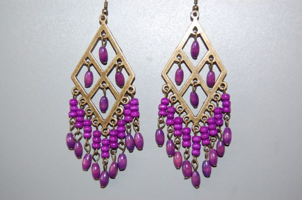 Earrings diamond wood purple