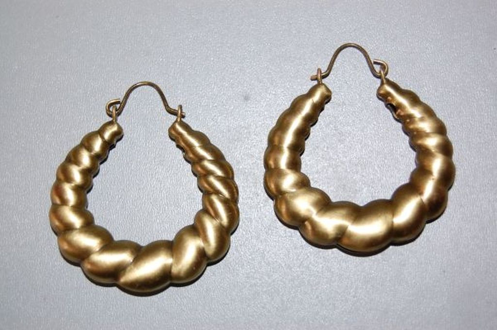 Pendientes argollas Olas dorado viejo