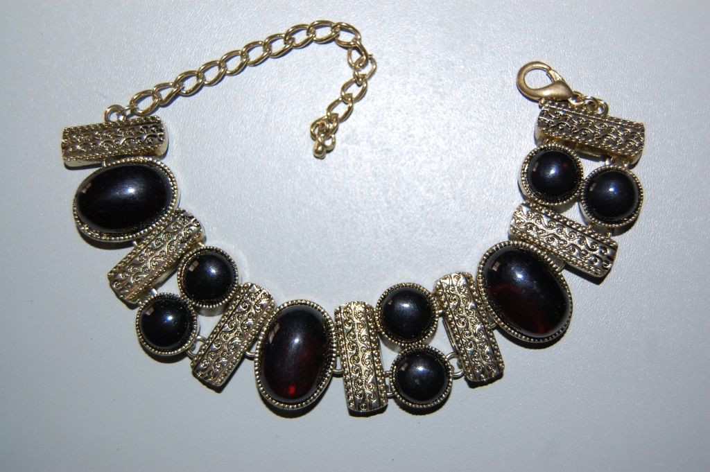 Triana black and gold bracelet