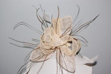 Tocado selva beige