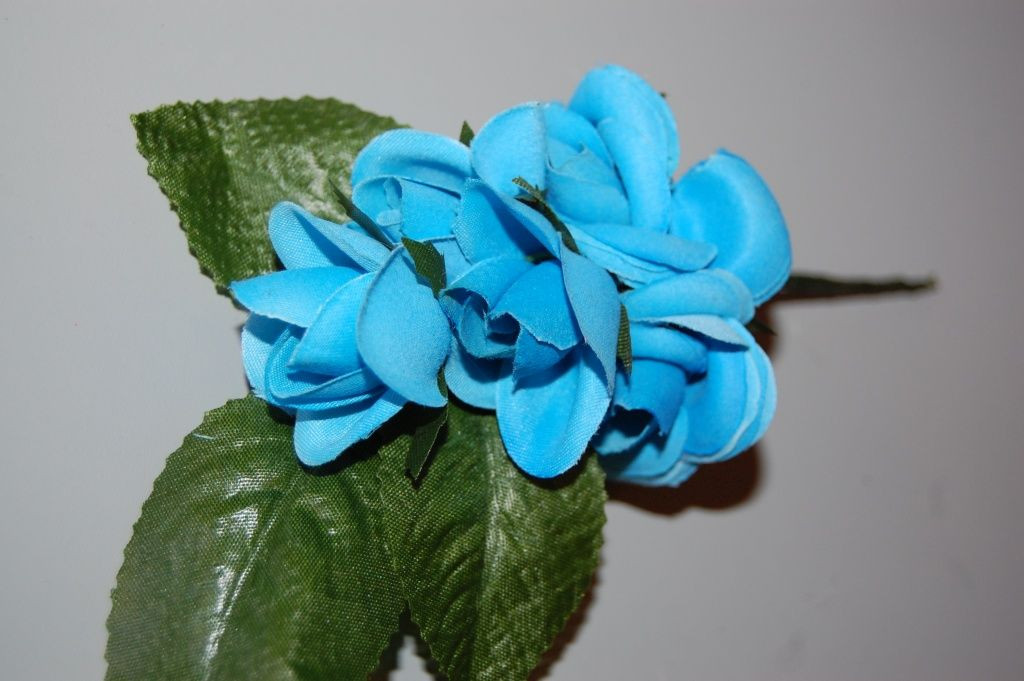 Flower turquoise corsage