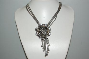 Trendaza Silver Flower necklace