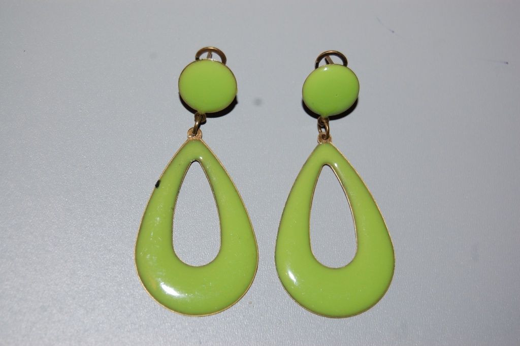 Earring Teardrop metal pistachio