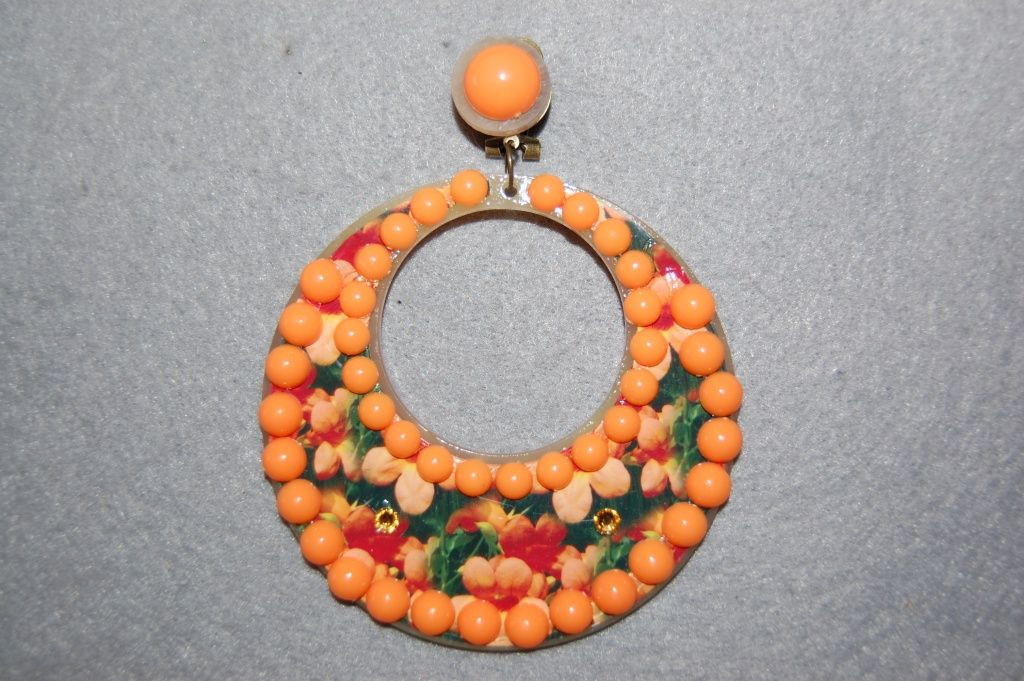 Earrings orange ball ring