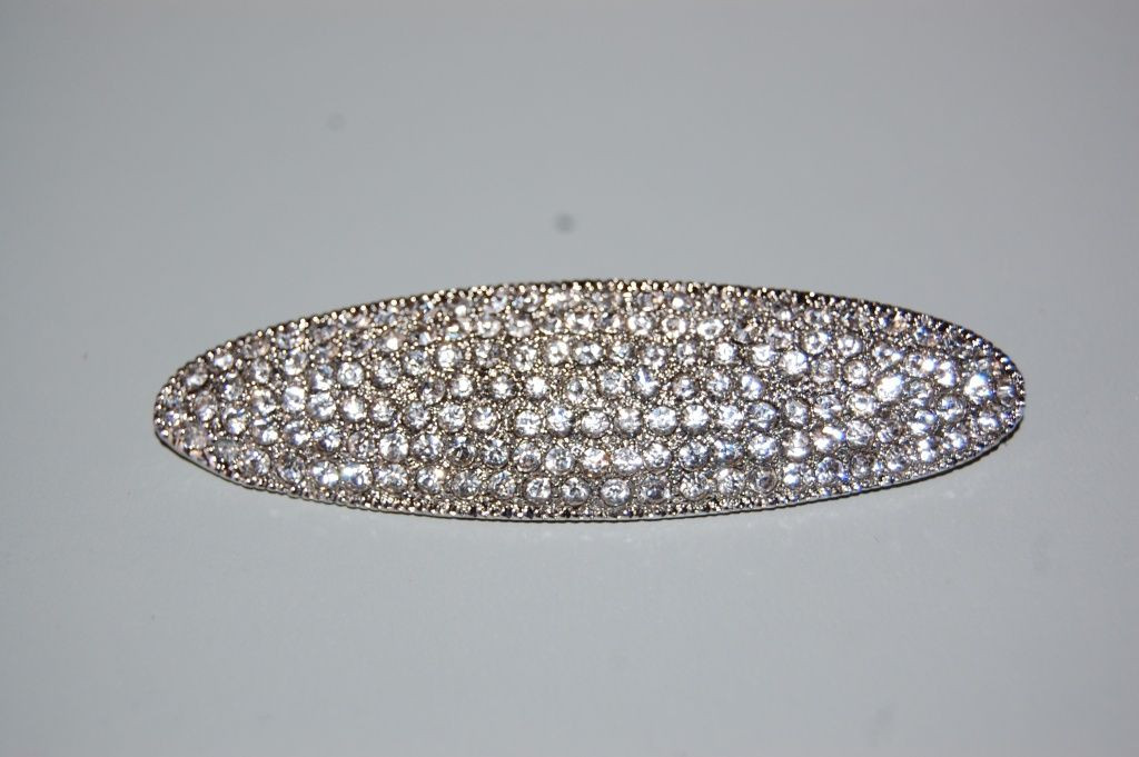 Brooch thousand white sparkles