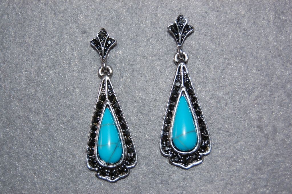 Ana Maria turquoise earring