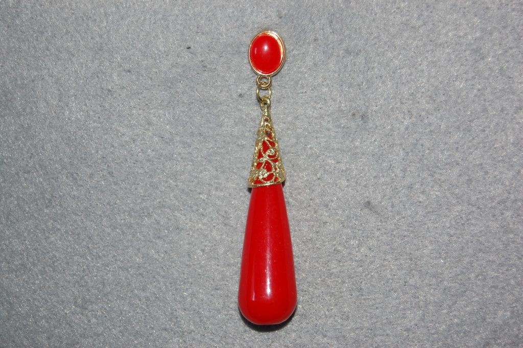 Red coral earrings and gold
