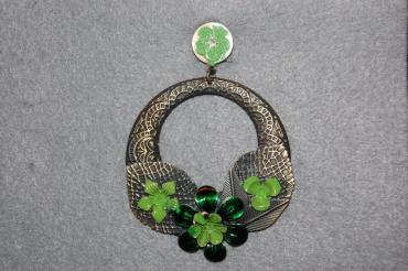 Earrings dew green metal