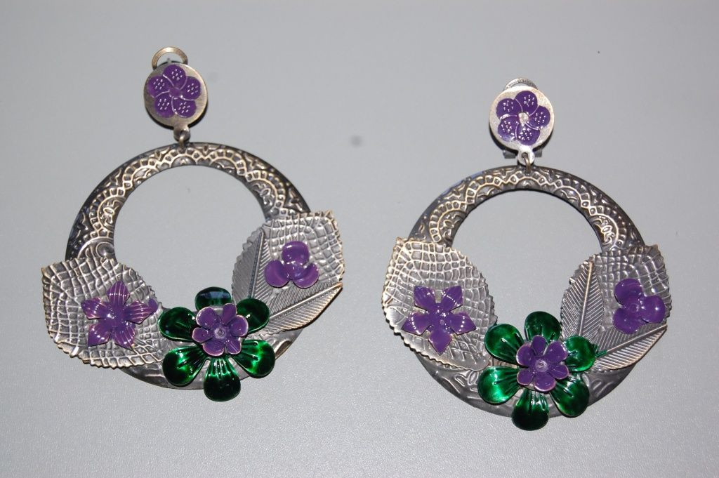 Dew earrings metal purple