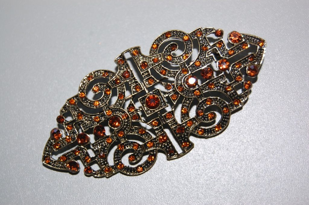 Vienna brooch gold and Brown