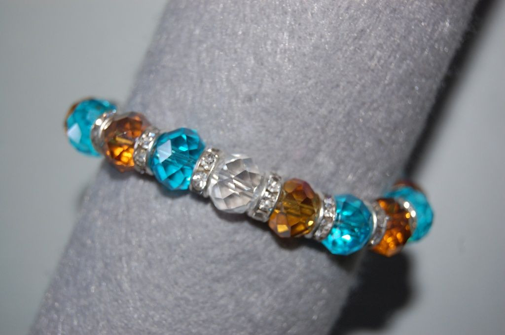 Multicolored sparkles bracelet