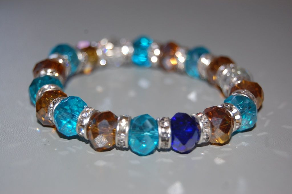 Multicolored sparkles bracelet