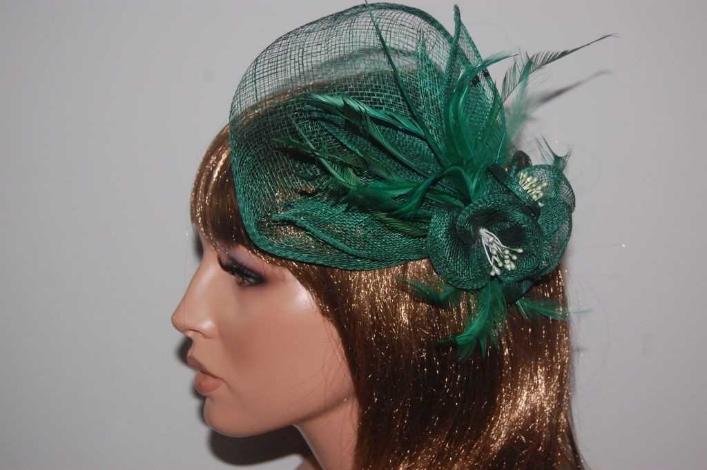 Great Green María headdress