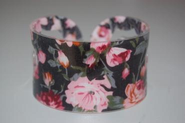 Bracelet black lantern and flower