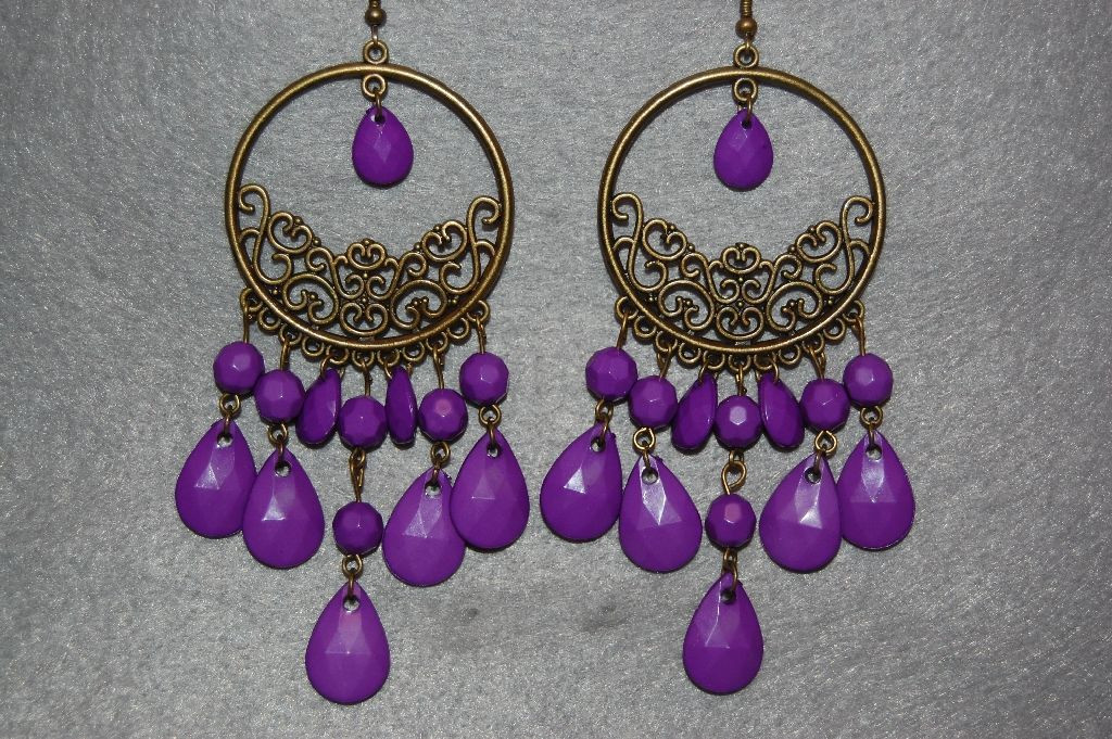 Purple round earrings