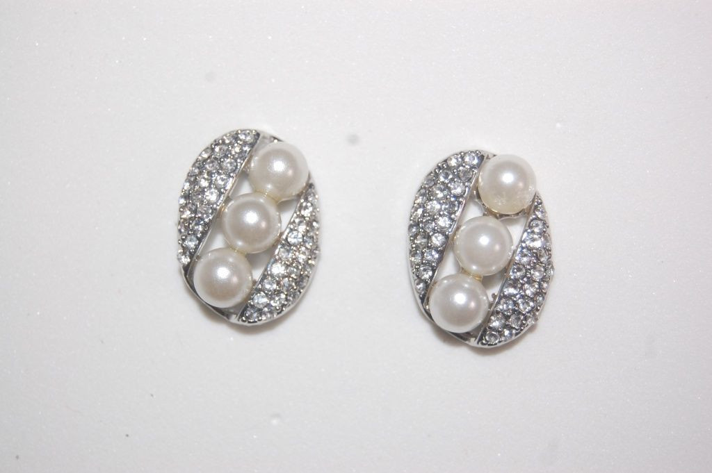 Pendiente tres bellas perlas
