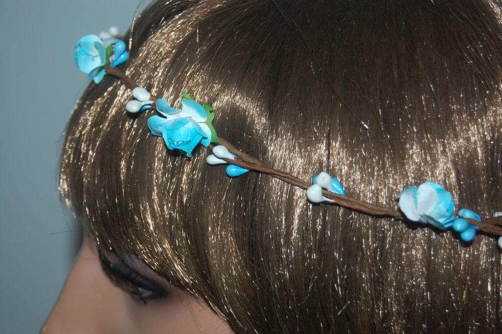 Headpiece of flowers ceremony celestial