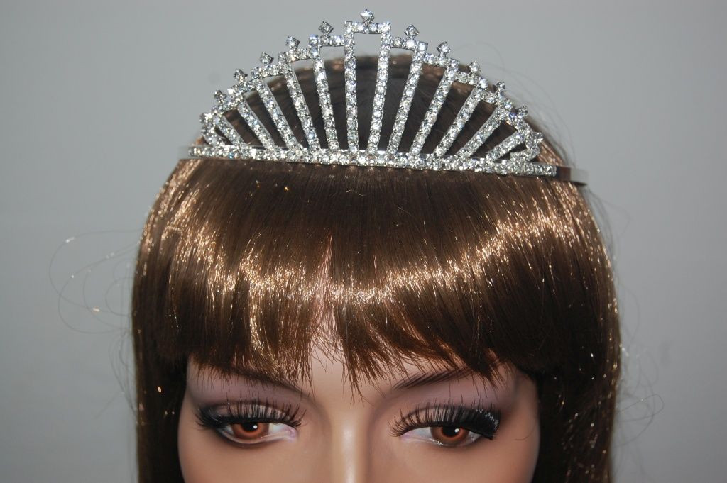 New Queen tiara glitters