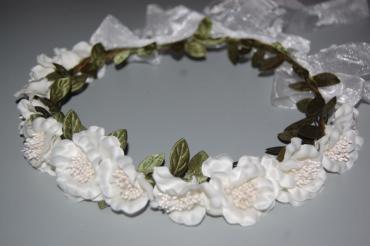 Crown thousand flowers love white