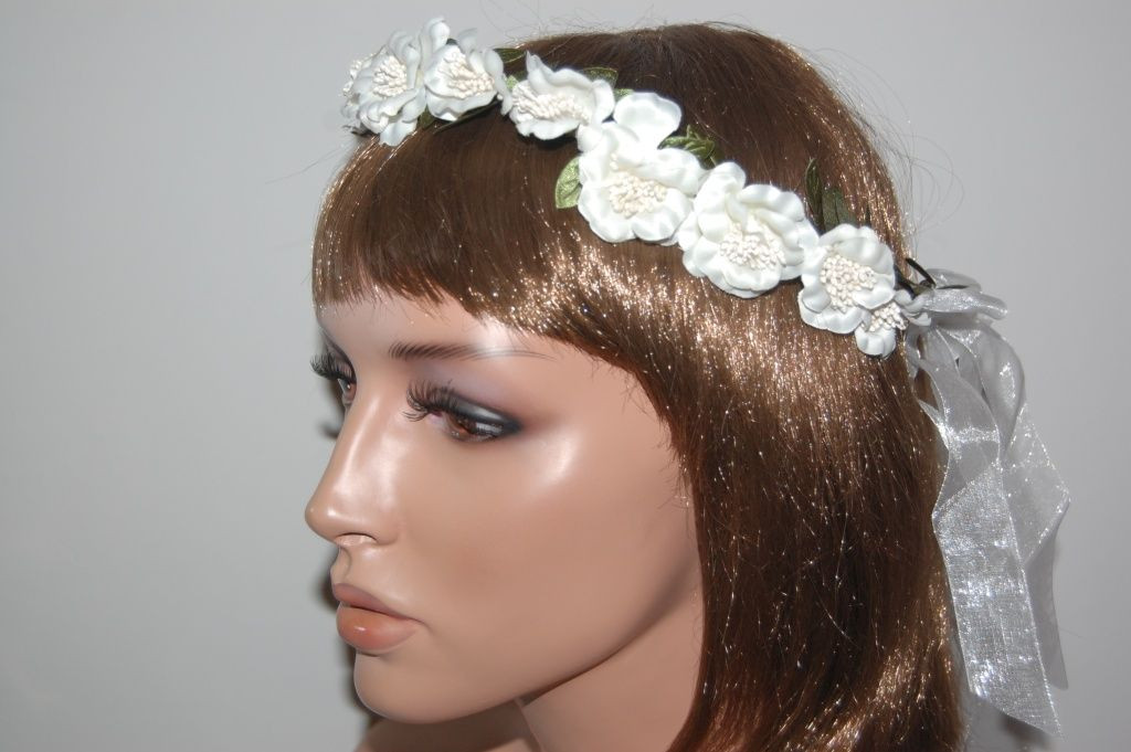 Crown thousand flowers love white