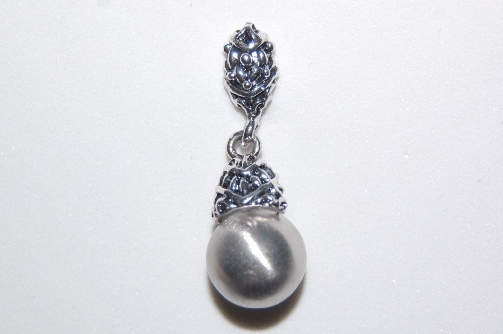 Lark grey Pearl Earrings