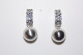 Dahlia grey Pearl Earrings
